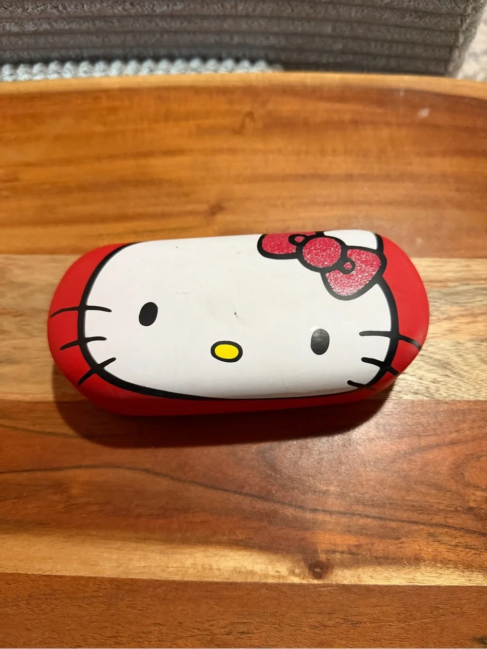 VTG 2011 Hello Kitty Sunglasses With Case.